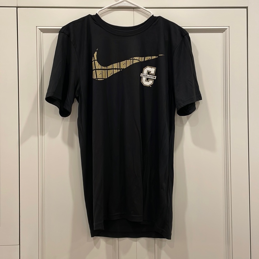 College of Charleston Nike Dri-fit Tee - Medium NEW